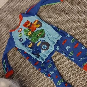 5T PJ Masks Snug fit pajamas
